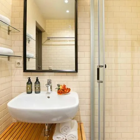 Prázdninový dům Traumhaff Lotsen Romantik Mit Kamin, Privates Nordicspa Und Boot